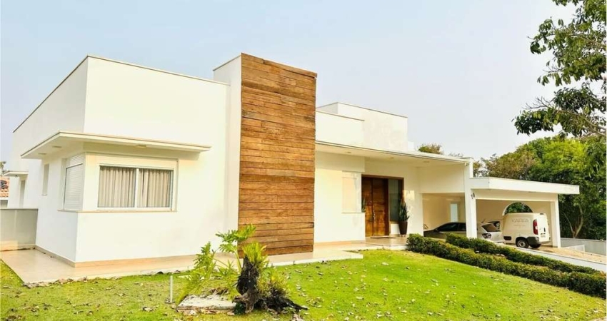 Casa Sobrado de 650m², Localizada no Condomínio Bosques do Junqueira em Tatuí/SP!