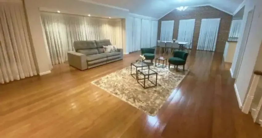 Casa em Alphaville, Santana de Parnaíba - 3 Dormitórios e Área de Lazer Completa