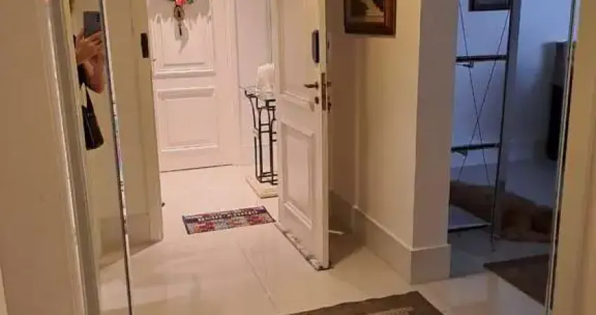 Apartamento mobiliado de 160m² com 2 suítes, escritório e 3 vagas cobertas na alameda cauaxi