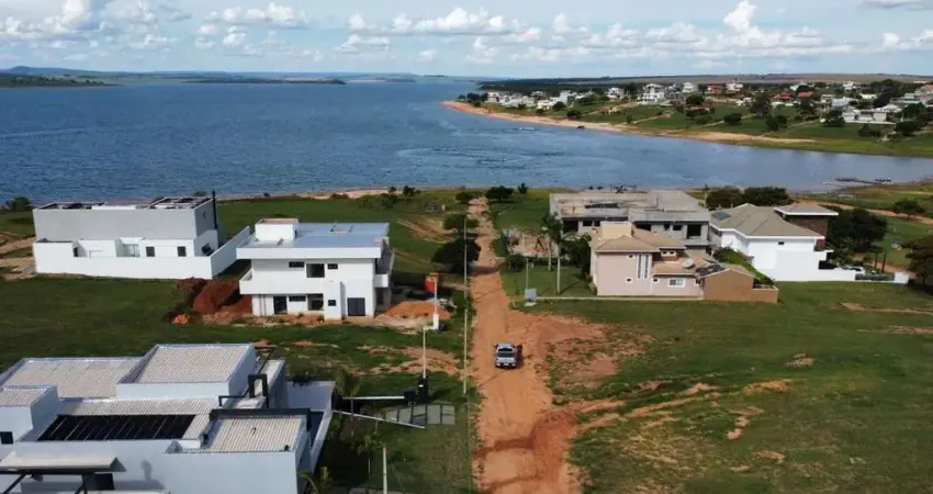 Terreno à Venda na Represa de Jurumirim - Riviera de Santa Cristina XIII