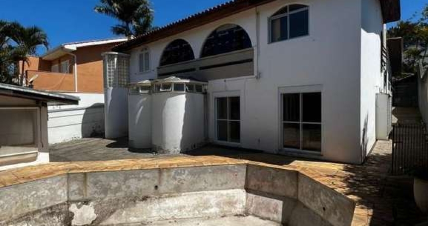 Casa Luxuosa no Condomínio Village D'Avignon - 620 m² de Terreno e 320 m² de Construção