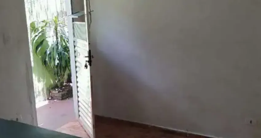 Casa para Locação em Carapicuíba, Jardim Ângela Maria, 1 dormitório, 1 banheiro