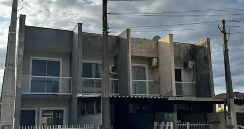 Casa à venda no Ulysses Guimarães, Joinville 