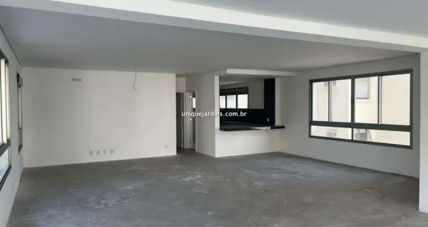 Jardim Paulista: 3 Suítes | 4 Vagas | 187 m² úteis