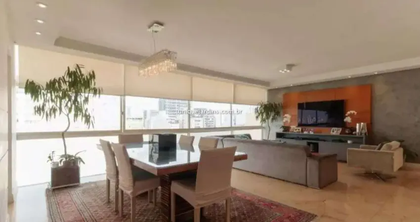 Pinheiros: 3 Dorm | 1 Suíte | 1 Vaga | 170 m² úteis
