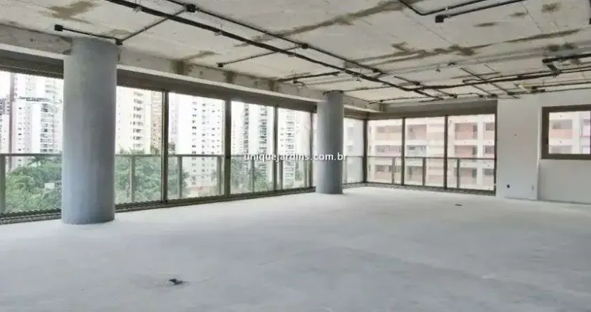 Luxuoso Apartamento à Venda em Vila Nova Conceição | 4 Suítes | Piscina | 358 m²