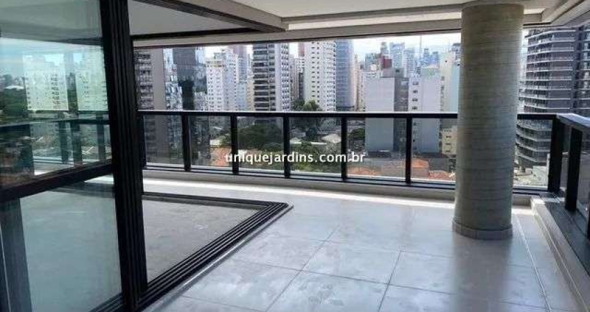 Pinheiros: 3 Suítes | 2 Vagas | 142 m² úteis
