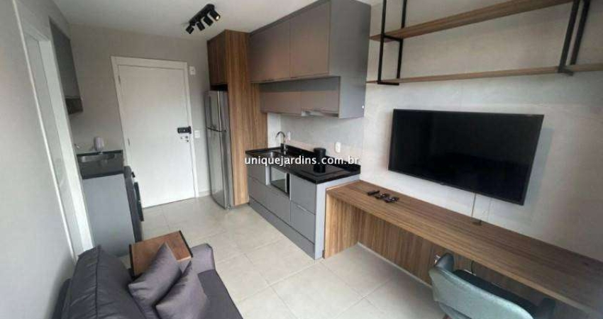 Pinheiros: Studio | 27 m² úteis | Não tem Garagem
