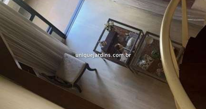 Cerqueira César Duplex: 1 Suíte | 1 Vaga | 53 m² úteis