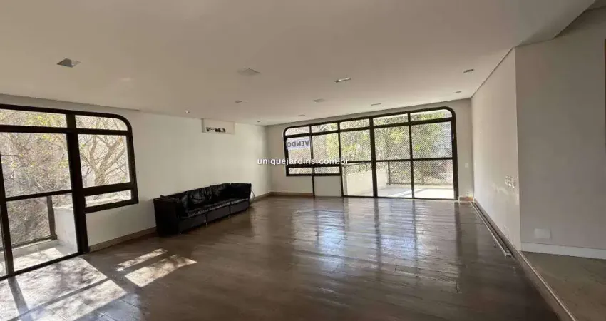 Jardim América: 3 Dorm | 2 Suítes | 5 Vagas | 290 m² úteis
