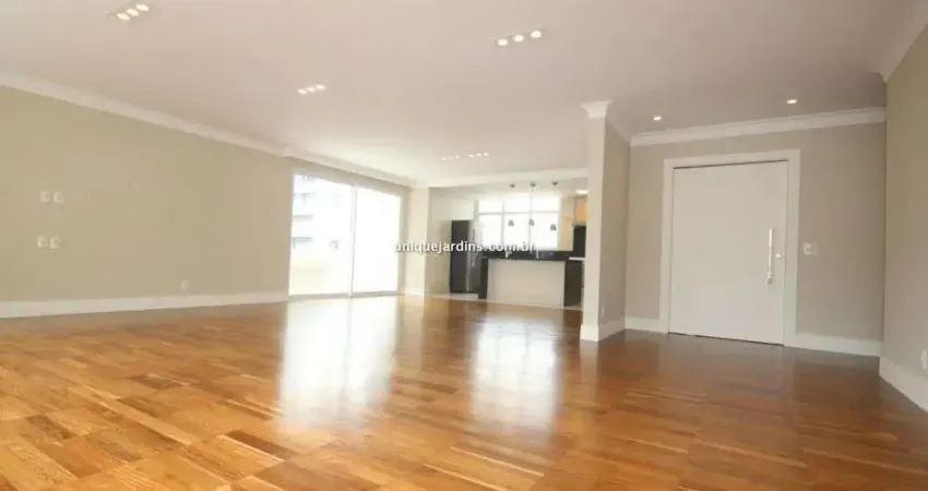 Higienópolis: 3 Dorm | 1 Suíte | 2 Vagas | 210 m² úteis