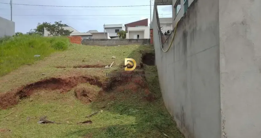Terreno à venda no Portal dos Ipês 3, Cajamar 