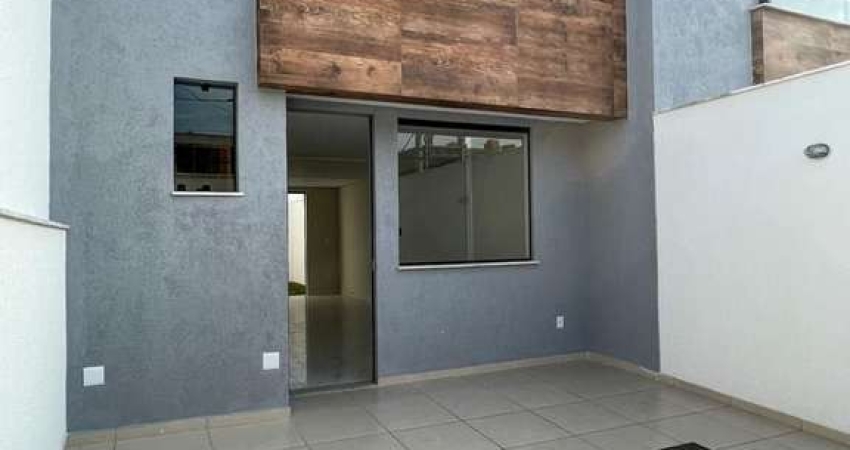 Casa duplex com entrada independente com 3 quartos sendo 01 com suite à venda, 148 m² por R$ 798.900 - Santa Rosa - Belo Horizonte/MG