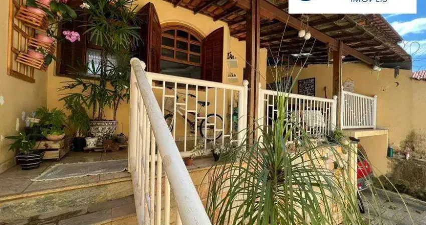 Casa duplex com entrada independente com 03 quartos sendo 01 com suite no valor de 745.000 no bairro Planalto