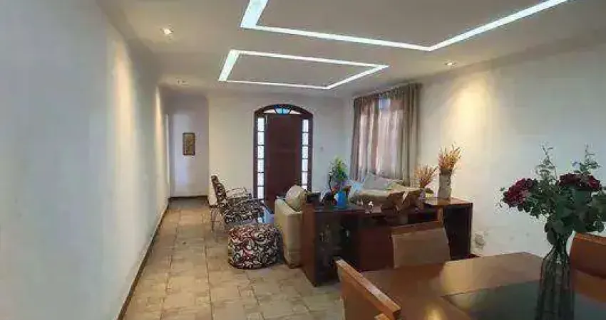Casa com entrada independente em lote de 360m² com 04 quartos sendo 02 com suite no valor de 1.390.000,00 no bairro Itapoa