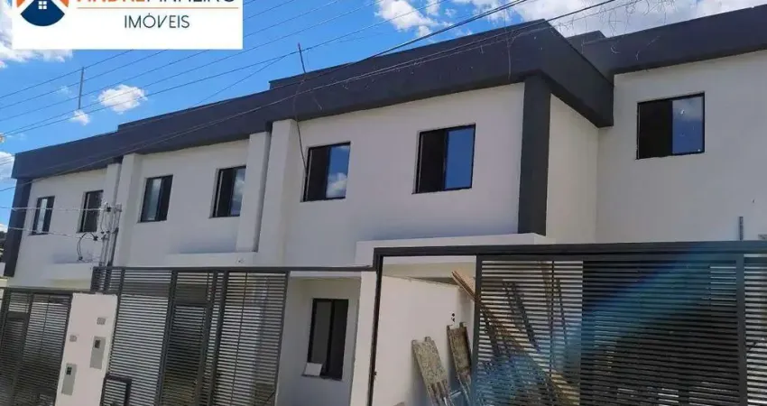 Ótimas casas Três quartos Totalmente Independente à venda no Bairro Adeodato, Santa Luzia/MG, com cerca 65 m² por R$ 370.000