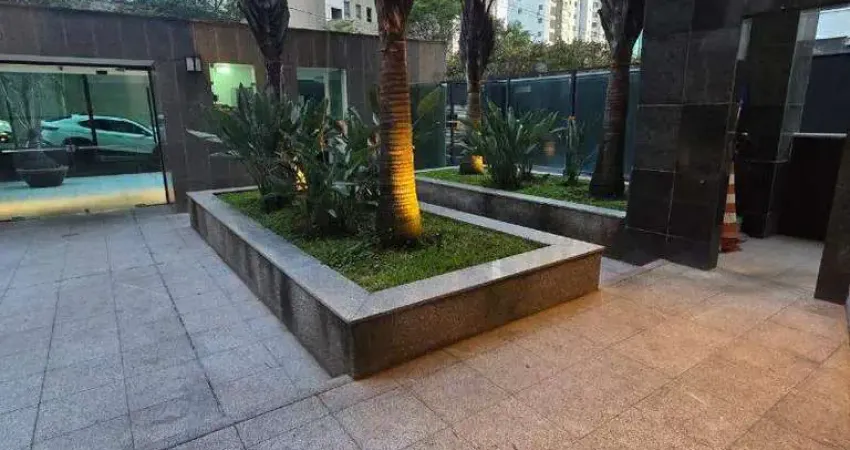 Apartamento com 4 Quartos e 2 banheiros à Venda, 140 m² por R$ 1.620.000