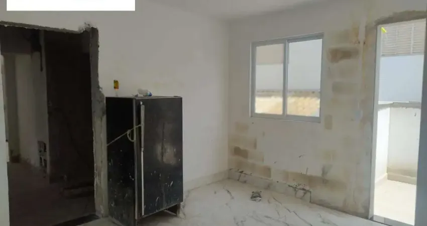 Excelente apartamento 2 quartos com área privativa em ótima localização no Bairro Serrano