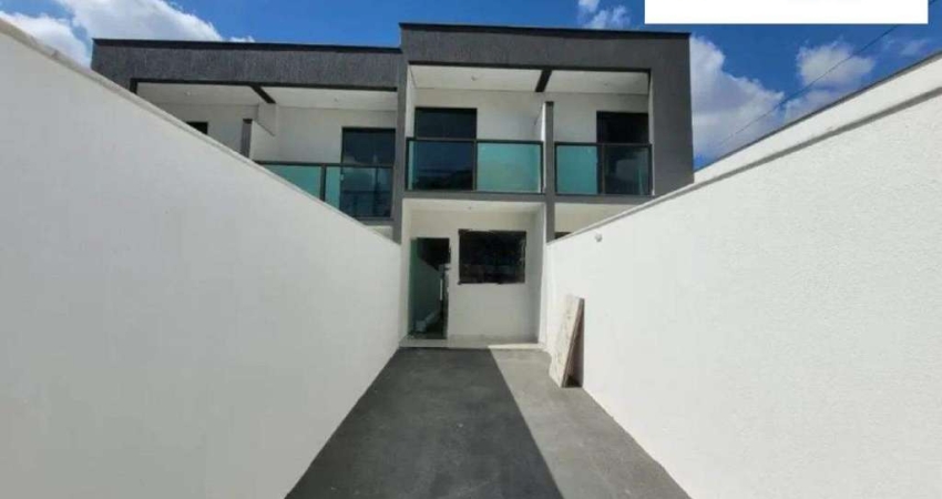 Casa à Venda com 2 Quartos (1 Suíte), 3 Banheiros e 2 Vagas – Bairro Candelária – 142,79m² – R$ 510.000,00