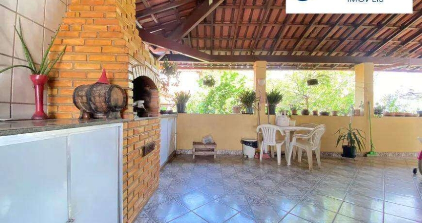 Casa com 3 Quartos à Venda no Santa Branca – 341m² por R$ 900.000,00