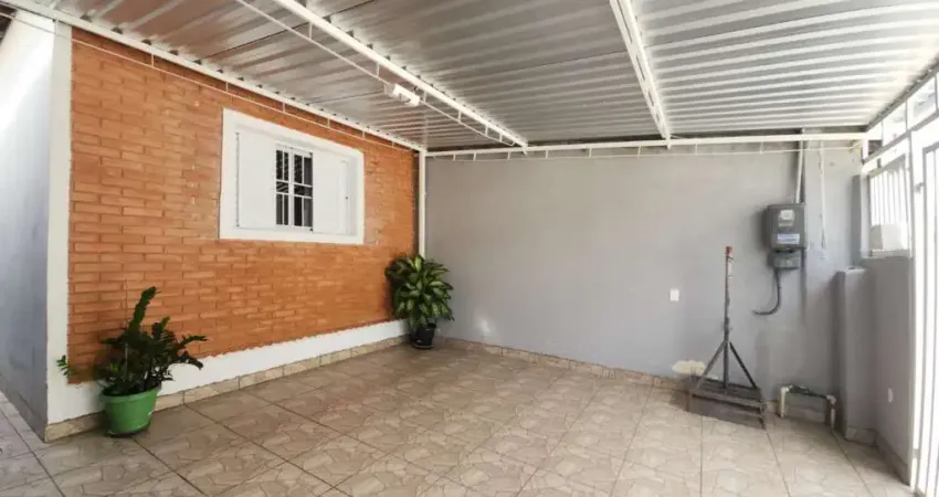 Casa à venda com 02 dormitórios, sendo 01 suíte no jardim do bosque, cidade de hortolândia