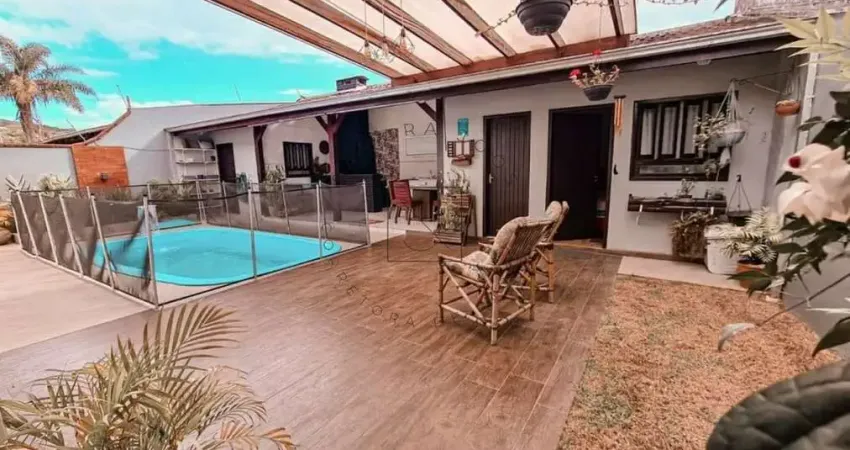 OPORTUNIDADE | CASA PLANA | MOBILIADA | REFORMADA | BOM RETIRO | AVERBADA | PISCINA E AREA DE FESTA
