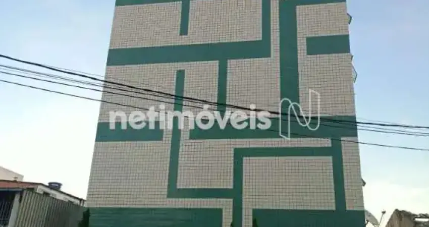 Apartamento com 2 quartos para alugar na Travessa Baependi, 8, Ondina, Salvador