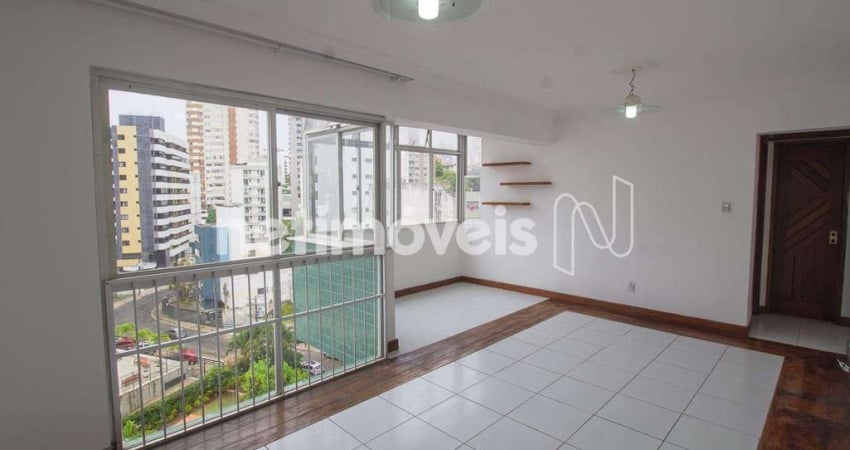 Apartamento com 2 quartos para alugar na Rua Quintino de Carvalho, Jardim Apipema, Salvador