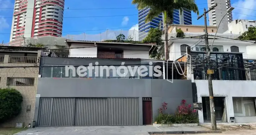 Casa Comercial – 400 m²; | 3 Pavimentos | 10 Salas | Varanda | Espaço Gourmet
