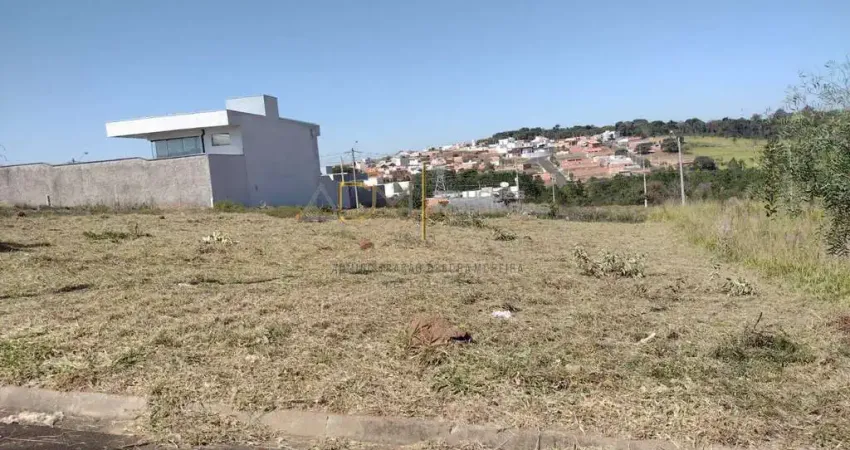 Terreno à venda no Residencial Lívia, Botucatu