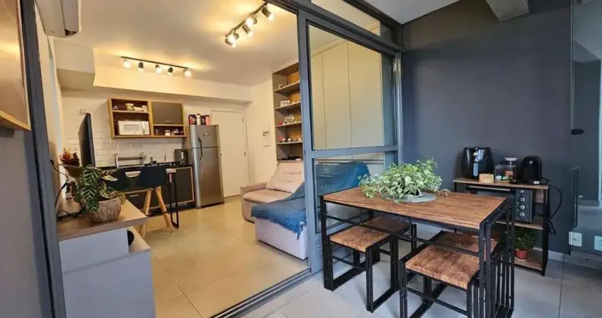Apartamento de 63m² SEMI-MOBILIADO à venda, Vila Madalena, São Paulo, SP. com 2 Dormitórios, sendo