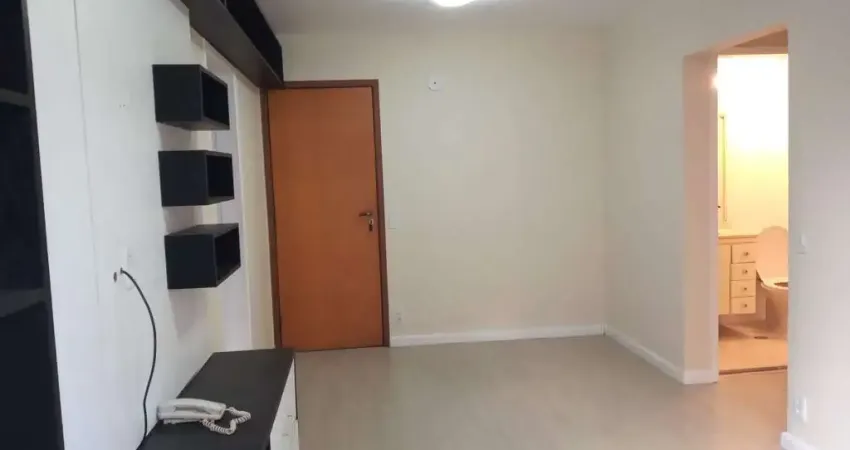 Apartamento de 40m² à venda, Itaim Bibi, São Paulo, SP. com 1 Dormitório, Sala, Sacada,  Cozinha fu