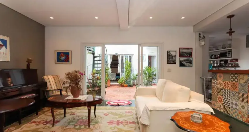 Casa à venda 4 Dormitorios 1 Suite 3 Vagas 240m2, Aclimação, São Paulo, SP