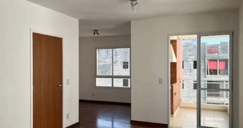 Apartamento à venda, com 3 dormitórios, 1 suíte, 3 vagas, churrasqueira e 110M², localizado na Vila