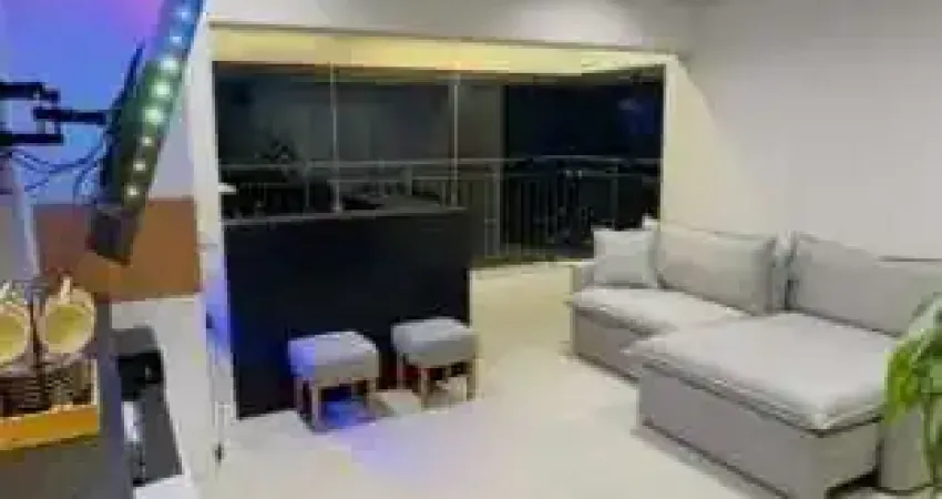 Apartamento à venda, mobiliado, com 2 dormitórios, 1 suíte, 1 vaga e 79M², localizado no Tucuruvi,
