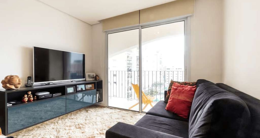 Apartamento à venda, mobiliado, com 2 dormitorios e 75M², localizado na Vila Nova Conceição, São Pa