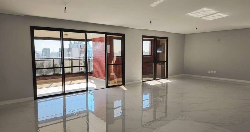 Cobertura Duplex à venda, com 4 dormitorios, 4 suite, 5 vagas e 433M², localizado na Vila Mariana,