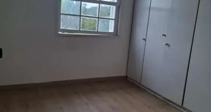 Sobrado para venda e locação, com 3 dormitorios, 1 suite, 2 vagas e 151m², localizado no campo belo