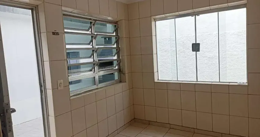 Sobrado para locação, com 3 dormitórios, 1 suíte, e 2 vagas, localizado no cidade vargas, são paulo, sp