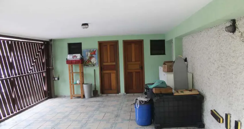 Sobrado de 262m² à venda, vila das mercês, são paulo, sp. com 4 dormitórios sendo 1 suíte, 2 banheiros, 2 salas, 2 vagas para auto.