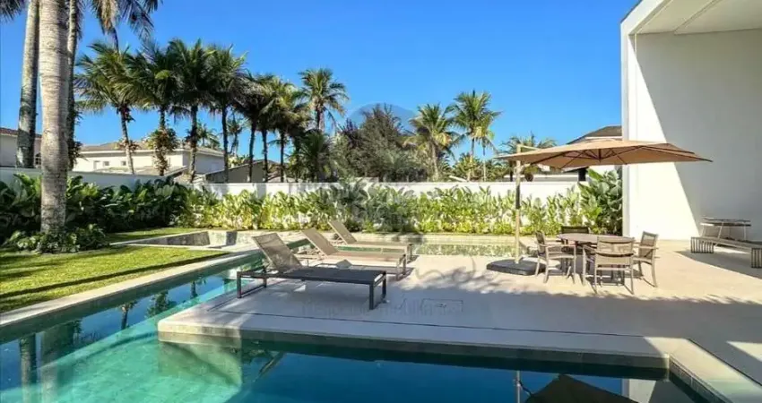 Sobrado à venda, 7 dormitórios, 6 vagas de garagem, piscina privativa, jardim acapulco, guarujá, sp