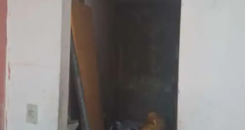 Sobrado de 252m² à venda, morumbi, são paulo, sp com 3 dormitórios, 4 vagas para auto, área de serviço , 2 banheiros