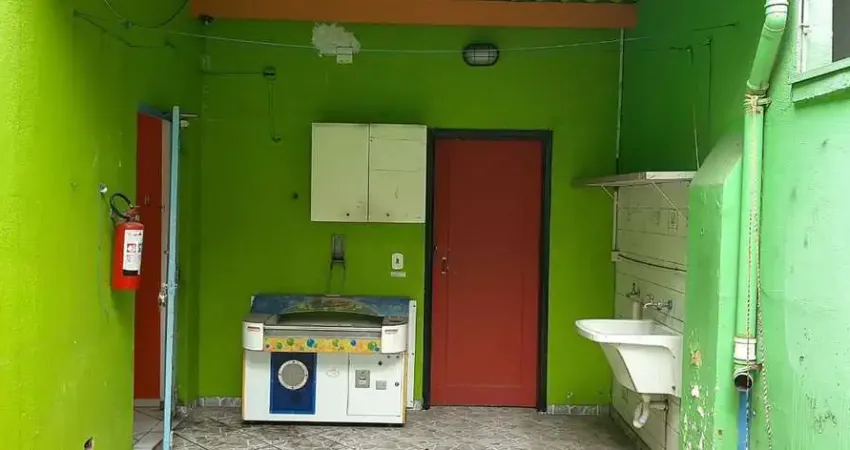 Sobrado comercial com 5 vagas, 4 dormitórios, 5 vagas de garagem e 610m², localizado em santa cecilia