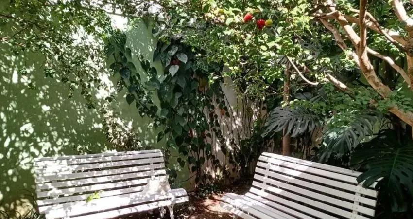 Sobrado com 3 dormitórios tendo 3 suítes máster, 6 vagas de garagem, localizado no ipiranga