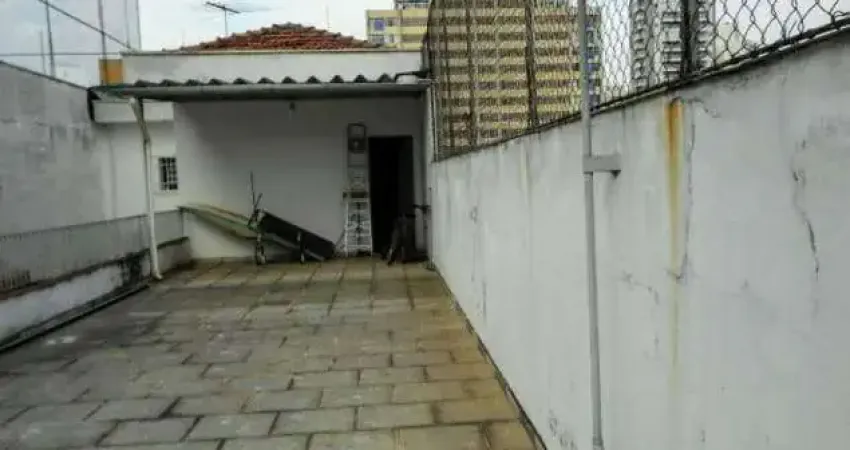 Sobrado amplo na aclimação próximo à av. lins de vasconcelos