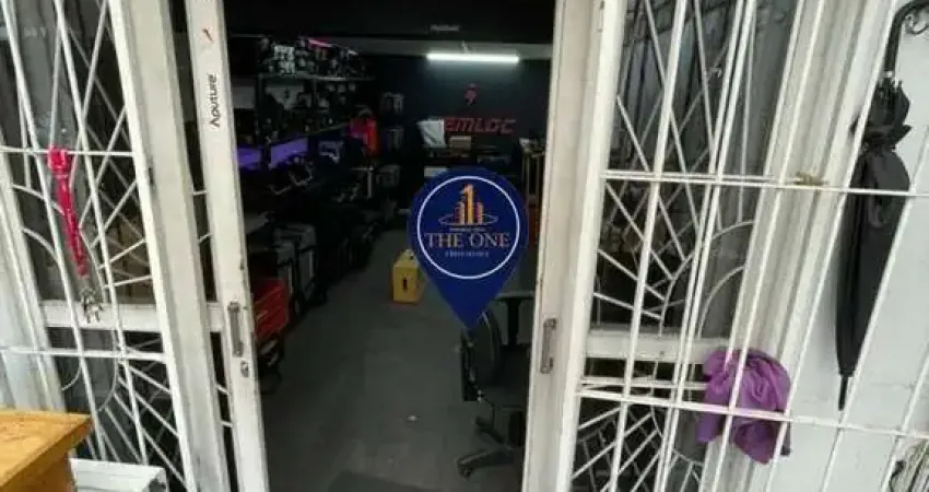 Casa de 4 quartos, localizada na prestigiada rua itatinga, no coração do pacaembu. com uma área generosa de 490 m²