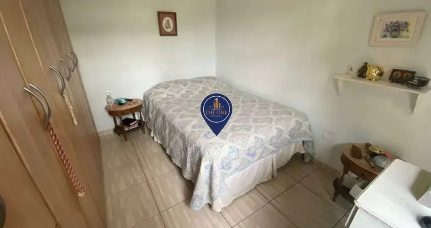 Sobrado com 3 dormitórios sendo 1 suíte, 3 banheiros, 2 vagas de garagem, no bairro campo belo à 2 km do metrô campo belo linha lilas