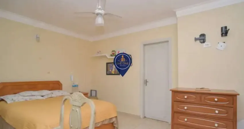 Casa com 5 dormitórios sendo 2 suítes, 4 vagas de garagem, localizado na rua camundo à 20 minutos a pé do metrô são judas!