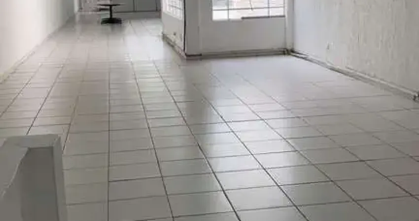 Ponto para locação, luz, são paulo, sp aproximadamente 300 m² com pé direito quase 4 metros, tem escritório/depósito grande separado no fundo