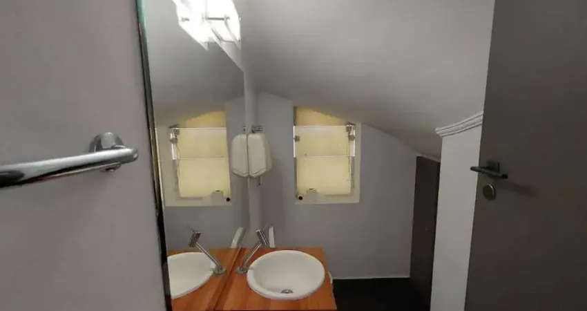 Casa comercial com 8 salas e 7 banheiros para alugar, 330 m² localizado em pinheiros